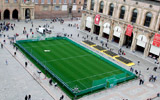 Street Soccer auf der Piazza Maggiore